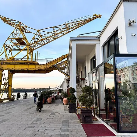 Apartamento Friends Loft With Terrace & River View Old Town