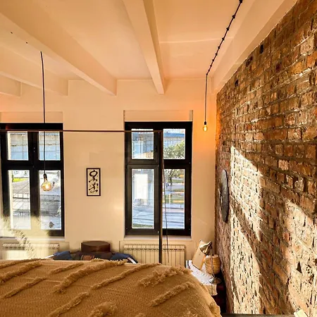 Friends Loft With Terrace & River View Old Town *